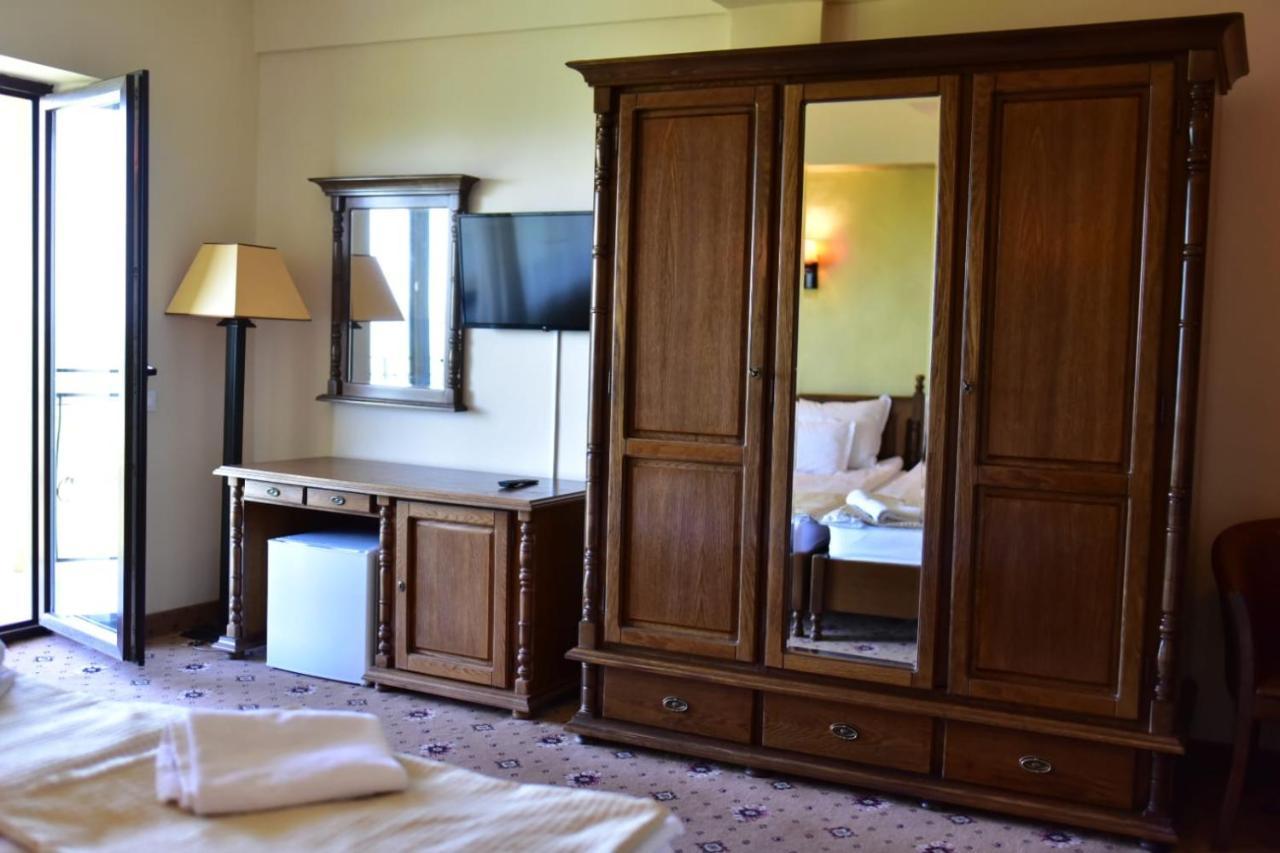 Bellavista Brasov Hotel Sacele Bagian luar foto