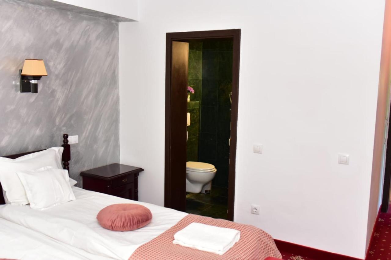 Bellavista Brasov Hotel Sacele Bagian luar foto