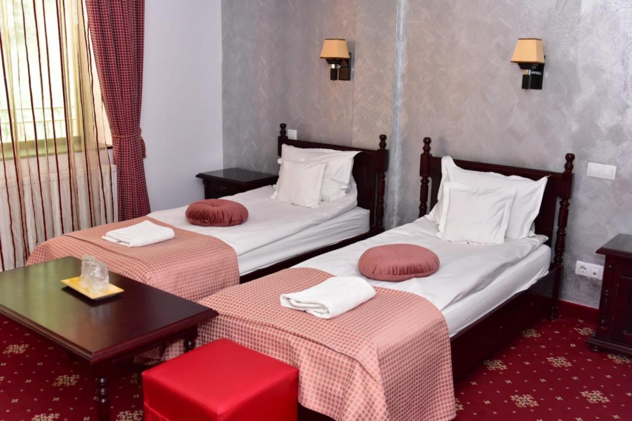 Bellavista Brasov Hotel Sacele Bagian luar foto